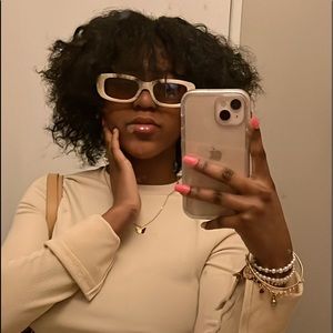 Meet your Posher, Geonna